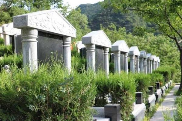 四川风水_成都皇恩寺朝向