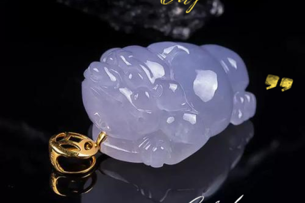 什么星座适合戴金蟾吊坠图片